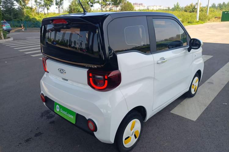 Used Chery QQ Ice Cream 2022 170km Sundae Phosphate Lithium-Ion Exterior 5