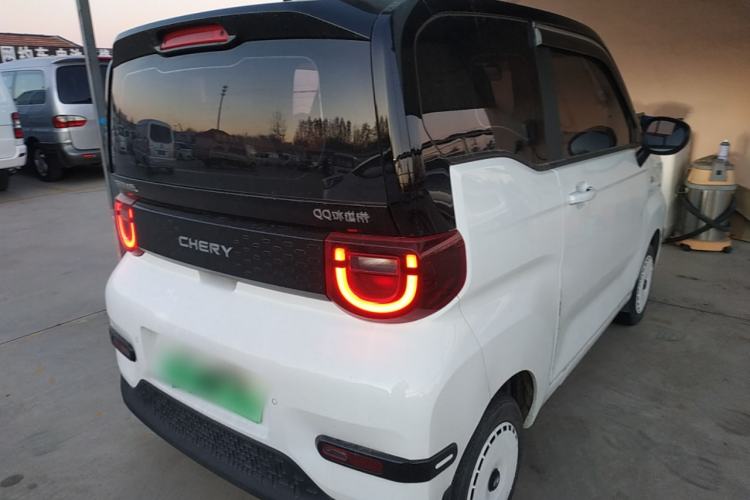 Used Chery QQ Ice Cream 2022 170km Sundae Phosphate Lithium-Ion Exterior 5