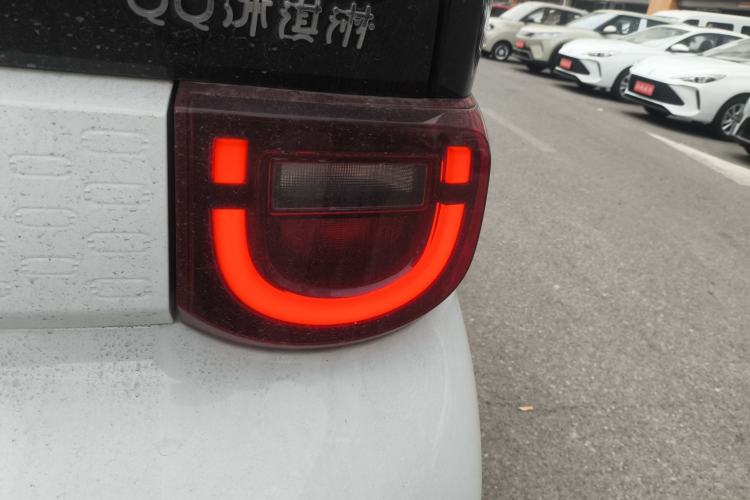 Used Chery QQ Ice Cream 2022 170km Sundae Phosphate Lithium-Ion Exterior 6