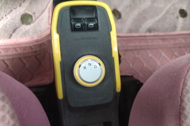 Used Chery QQ Ice Cream 2022 120km Conical Shape Lithium Iron Phosphate Gear Lever