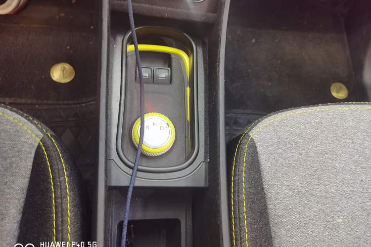 Used Chery QQ Ice Cream 2022 120km Milkshake Phosphate Lithium-Iron Gear Lever