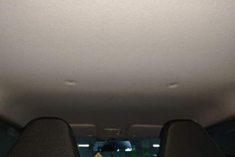 Used Chery QQ Ice Cream 2022 170km Sundae Phosphate Lithium-Ion Headliner