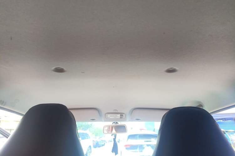 Used Chery QQ Ice Cream 2022 120km Conical Shape Lithium Iron Phosphate Headliner