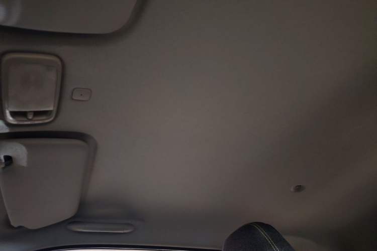 Used Chery QQ Ice Cream 2022 170km Sundae Phosphate Lithium-Ion Headliner