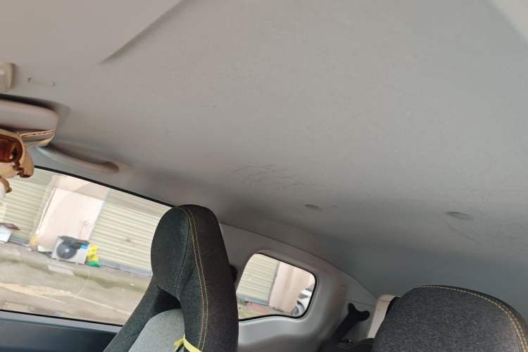 Used Chery QQ Ice Cream 2022 170km Sundae Phosphate Lithium-Ion Headliner