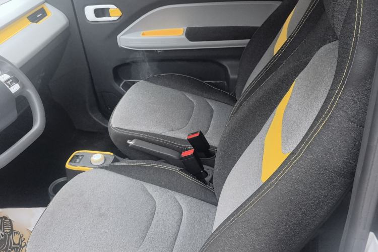 Used Chery QQ Ice Cream 2022 170km Sundae Phosphate Lithium-Ion Interior 1