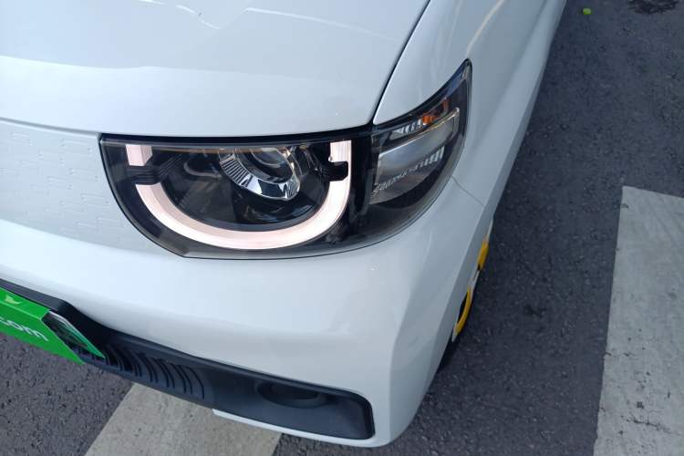 Used Chery QQ Ice Cream 2022 170km Sundae Phosphate Lithium-Ion Left Front Headlight