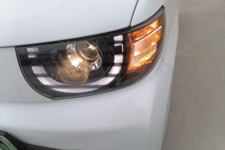 Used Chery QQ Ice Cream 2022 170km Sundae Phosphate Lithium-Ion Left Front Headlight