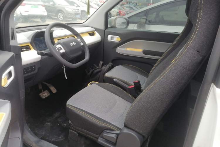 Used Chery QQ Ice Cream 2022 170km Sundae Phosphate Lithium-Ion Left Front Seat