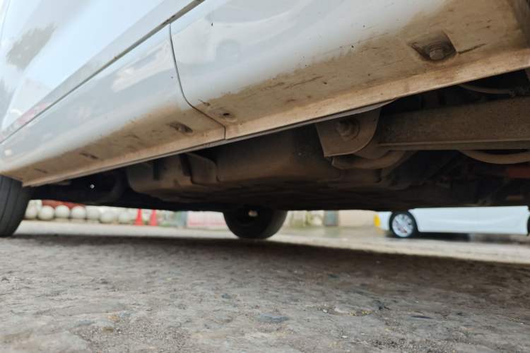 Used Chery QQ Ice Cream 2022 170km Sundae Phosphate Lithium-Ion Left Side Sill