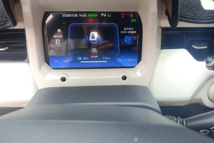 Used Chery QQ Ice Cream 2022 120km Conical Shape Lithium Iron Phosphate Odometer Close Up