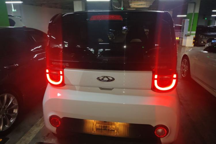 Used Chery QQ Ice Cream 2022 170km Sundae Phosphate Lithium-Ion Rear