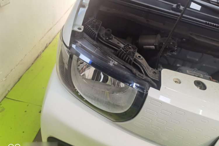 Used Chery QQ Ice Cream 2022 120km Milkshake Phosphate Lithium-Iron Right Front Headlight