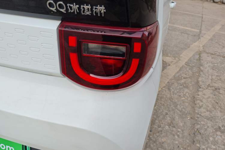 Used Chery QQ Ice Cream 2022 170km Sundae Phosphate Lithium-Ion Right Rear Taillight