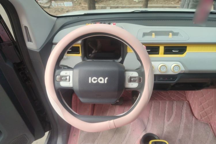 Used Chery QQ Ice Cream 2022 120km Conical Shape Lithium Iron Phosphate Steering Wheel
