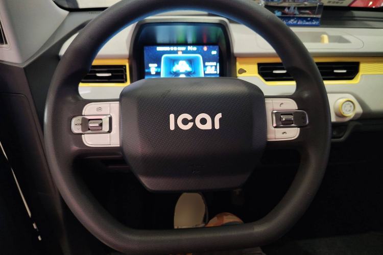 Used Chery QQ Ice Cream 2022 170km Sundae Phosphate Lithium-Ion Steering Wheel