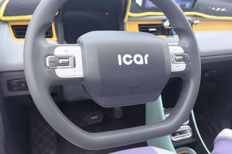 Used Chery QQ Ice Cream 2022 170km Sundae Phosphate Lithium-Ion Steering Wheel