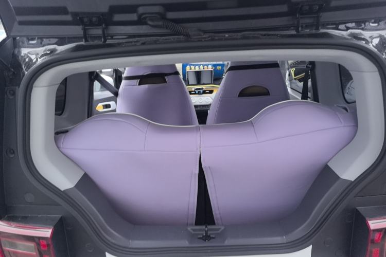 Used Chery QQ Ice Cream 2022 170km Sundae Phosphate Lithium-Ion Trunk