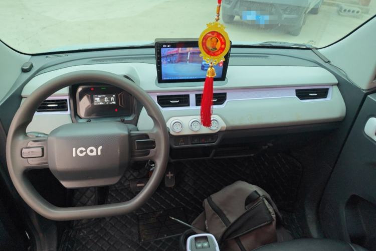 Used Chery QQ Ice Cream 2023 120km Ice Cream-Type Lithium Iron Phosphate Center Console