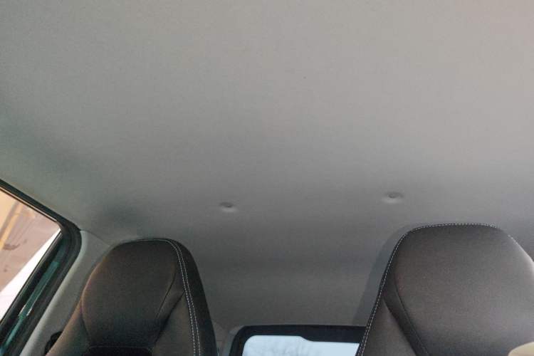 Used Chery QQ Ice Cream 2023 120km Ice Cream-Type Lithium Iron Phosphate Headliner