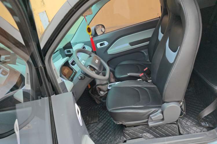 Used Chery QQ Ice Cream 2023 120km Ice Cream-Type Lithium Iron Phosphate Left Front Seat