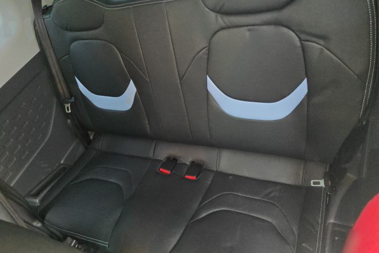 Used Chery QQ Ice Cream 2023 120km Ice Cream-Type Lithium Iron Phosphate Left Rear Seat