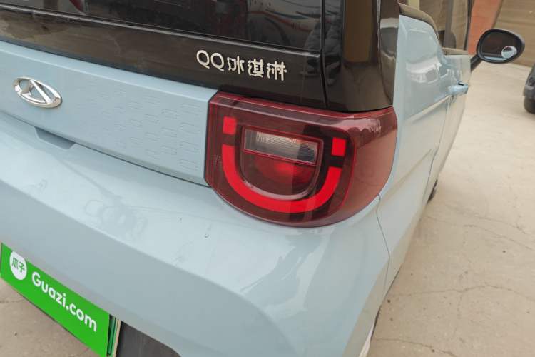 Used Chery QQ Ice Cream 2023 120km Ice Cream-Type Lithium Iron Phosphate Right Rear Taillight