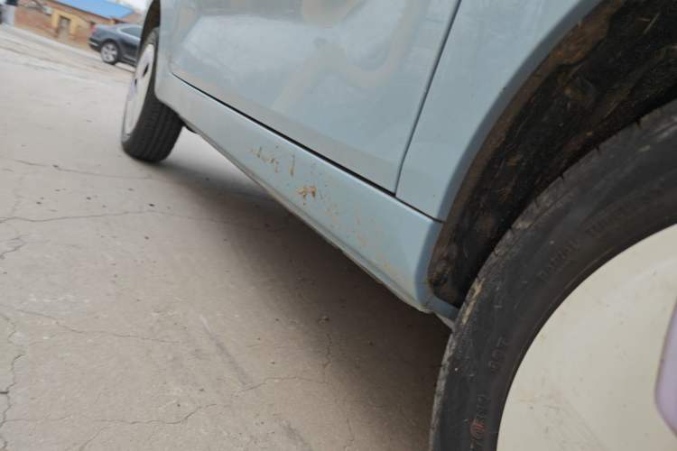 Used Chery QQ Ice Cream 2023 120km Ice Cream-Type Lithium Iron Phosphate Right Side Sill