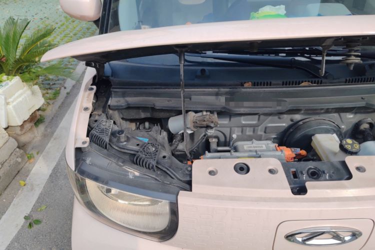 Used Chery QQ Ice Cream 2023 170km Milkshake – Lithium Iron Phosphate Engine Bay Right