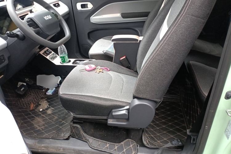 Used Chery QQ Ice Cream 2023 120km Ice Cream-Type Lithium Iron Phosphate Left Front Seat