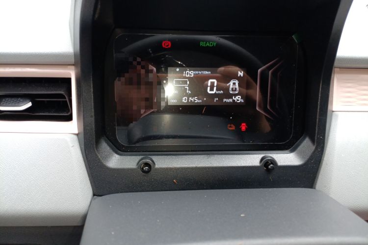 Used Chery QQ Ice Cream 2023 120km Ice Cream-Type Lithium Iron Phosphate Odometer Close Up