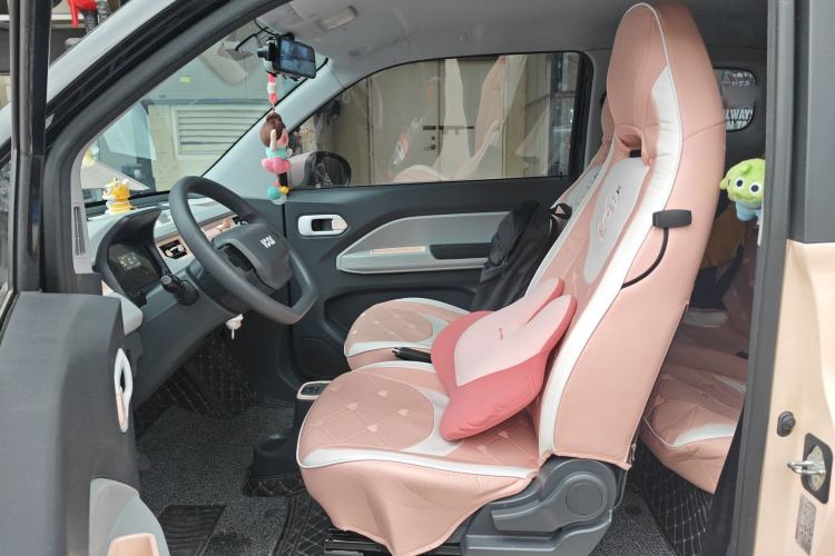 Used Chery QQ Ice Cream 2023 120km Ice Cream-Type Lithium Iron Phosphate Left Front Seat