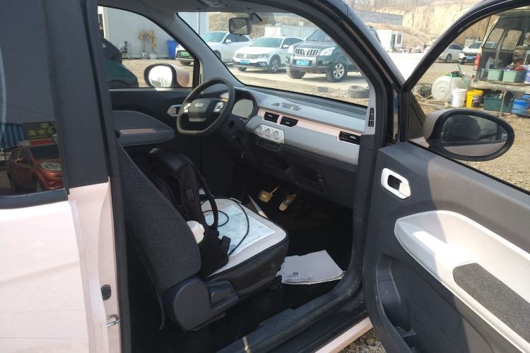 Used Chery QQ Ice Cream 2023 170km Milkshake – Lithium Iron Phosphate Right Front Seat