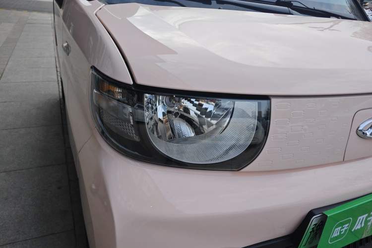 Used Chery QQ Ice Cream 2023 120km Ice Cream-Type Lithium Iron Phosphate Right Front Headlight