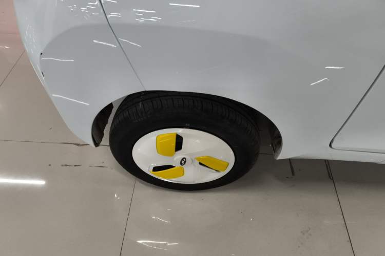Used Chery QQ Ice Cream 2023 170km Milkshake – Lithium Iron Phosphate Exterior 8