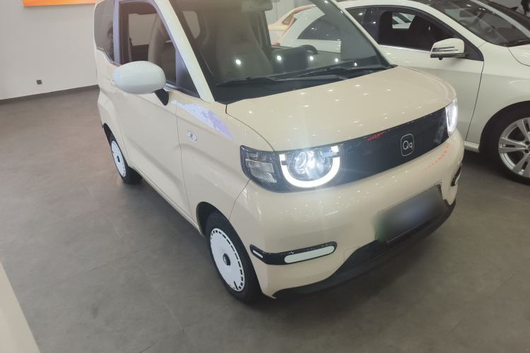 Used Chery QQ Ice Cream 2023 170km Milkshake – Lithium Iron Phosphate Front Right 45 Deg