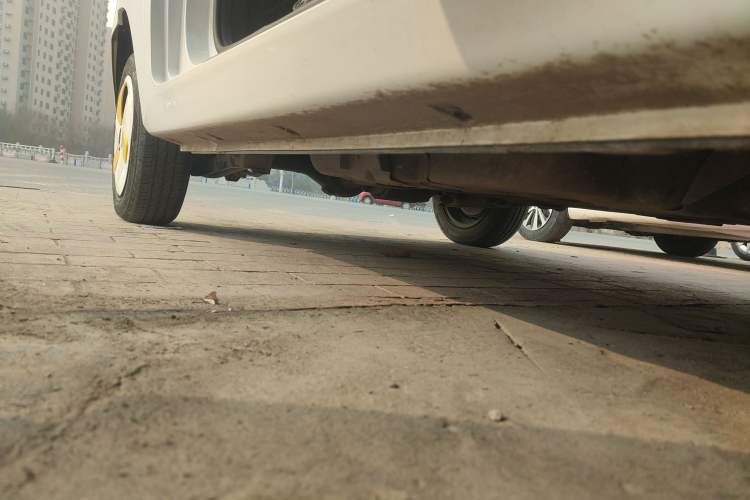 Used Chery QQ Ice Cream 2023 120km Ice Cream-Type Lithium Iron Phosphate Right Side Sill