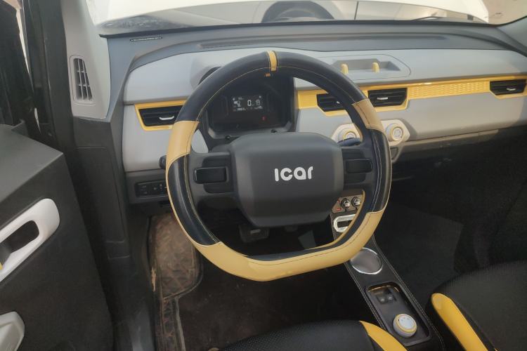 Used Chery QQ Ice Cream 2023 120km Ice Cream-Type Lithium Iron Phosphate Steering Wheel