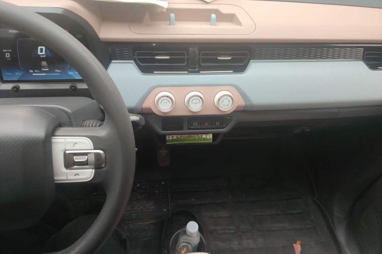 Used Chery QQ Ice Cream 2024 170km Sundae Audio And AC Panel