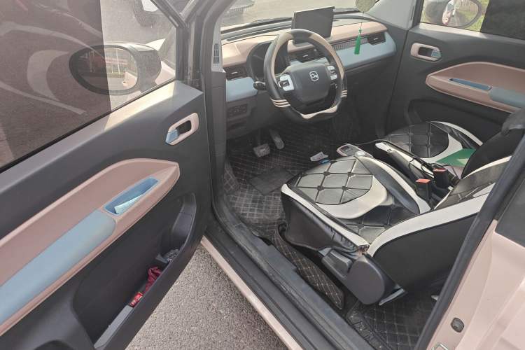 Used Chery QQ Ice Cream 2024 Edition Youth Version 205km Sundae Driver Seat