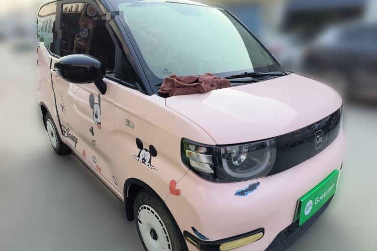 Used Chery QQ Ice Cream 2024 Youth Edition 205km Milkshake Front Right 45 Deg