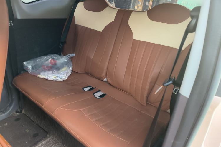 Used Chery QQ Ice Cream 2024 Youth Edition 205km Milkshake Left Rear Seat