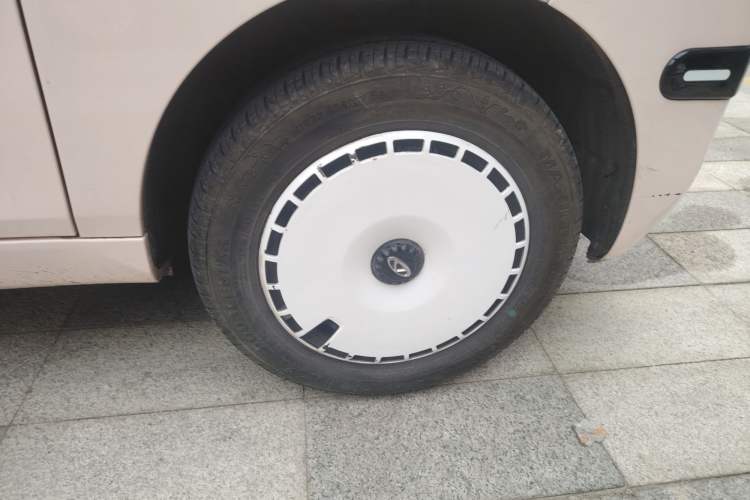 Used Chery QQ Ice Cream 2024 170km Sundae Right Front Wheel Hub