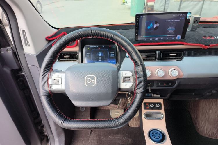 Used Chery QQ Ice Cream 2024 Youth Edition 205km Milkshake Steering Wheel
