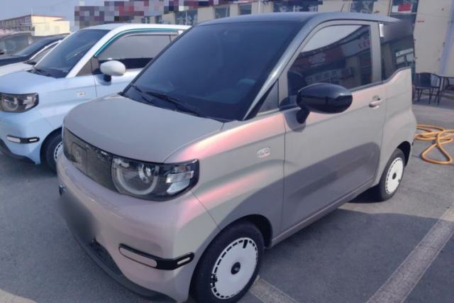 Used Chery QQ Ice Cream 2024 Youth Edition 205km Milkshake