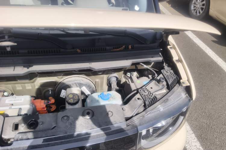 Used Chery QQ Ice Cream 2024 170km Sundae Engine Bay Left