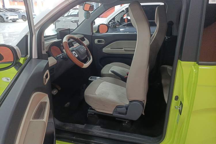 Used Chery QQ Ice Cream 2024 Youth Edition 205km Milkshake Driver Seat