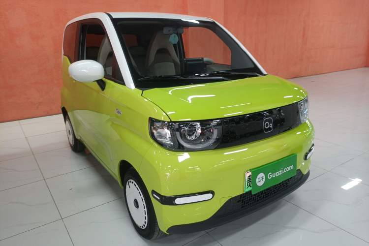 Used Chery QQ Ice Cream 2024 Youth Edition 205km Milkshake Front Right 45 Deg