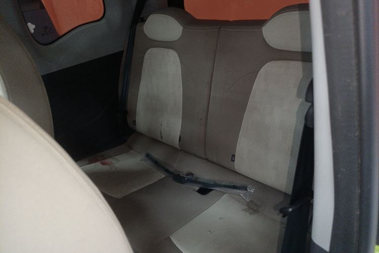 Used Chery QQ Ice Cream 2024 Youth Edition 205km Milkshake Left Rear Seat