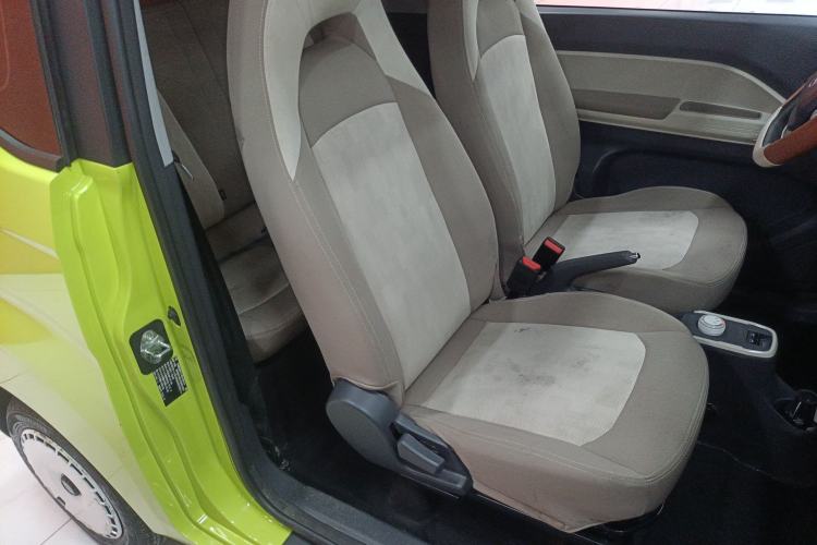 Used Chery QQ Ice Cream 2024 Youth Edition 205km Milkshake Right Front Seat